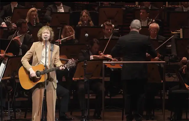 Beck performing with the Colorado Symphony